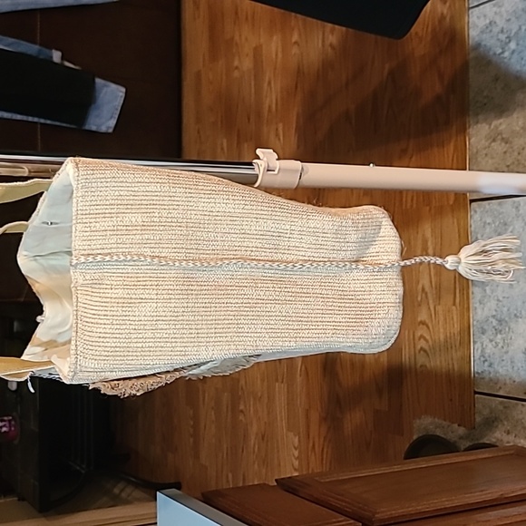 Twig & Arrow Woven Tote - Picture 11 of 16